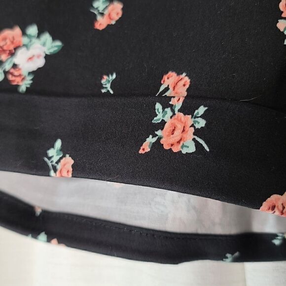 NWT TORRID 14W Belted Sateen Short Stretch Black - Picture 6 of 12